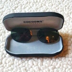 Cocoons Polarized Clip On Sunglasses Rimless Oval Dark Gray Lens with Hard Case